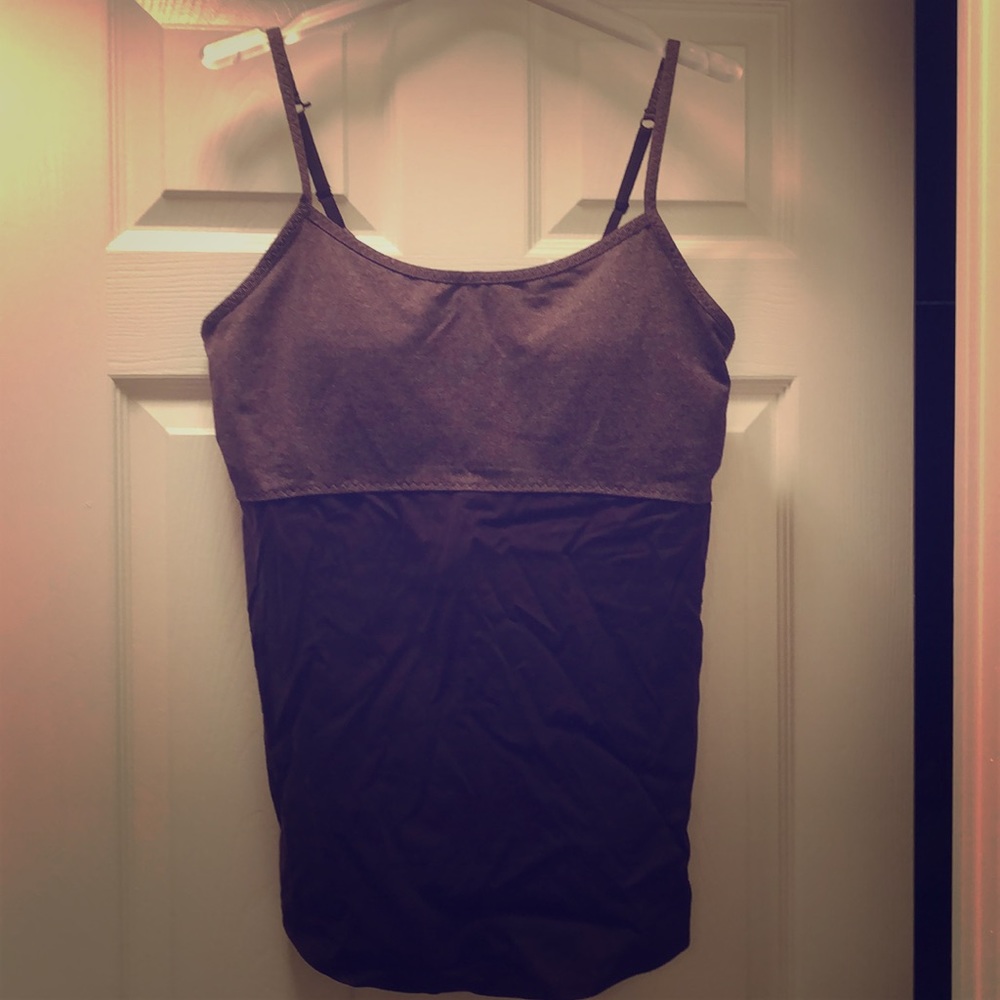 NWT Burgundy UA Studio Lux Bra Tank Sz Large